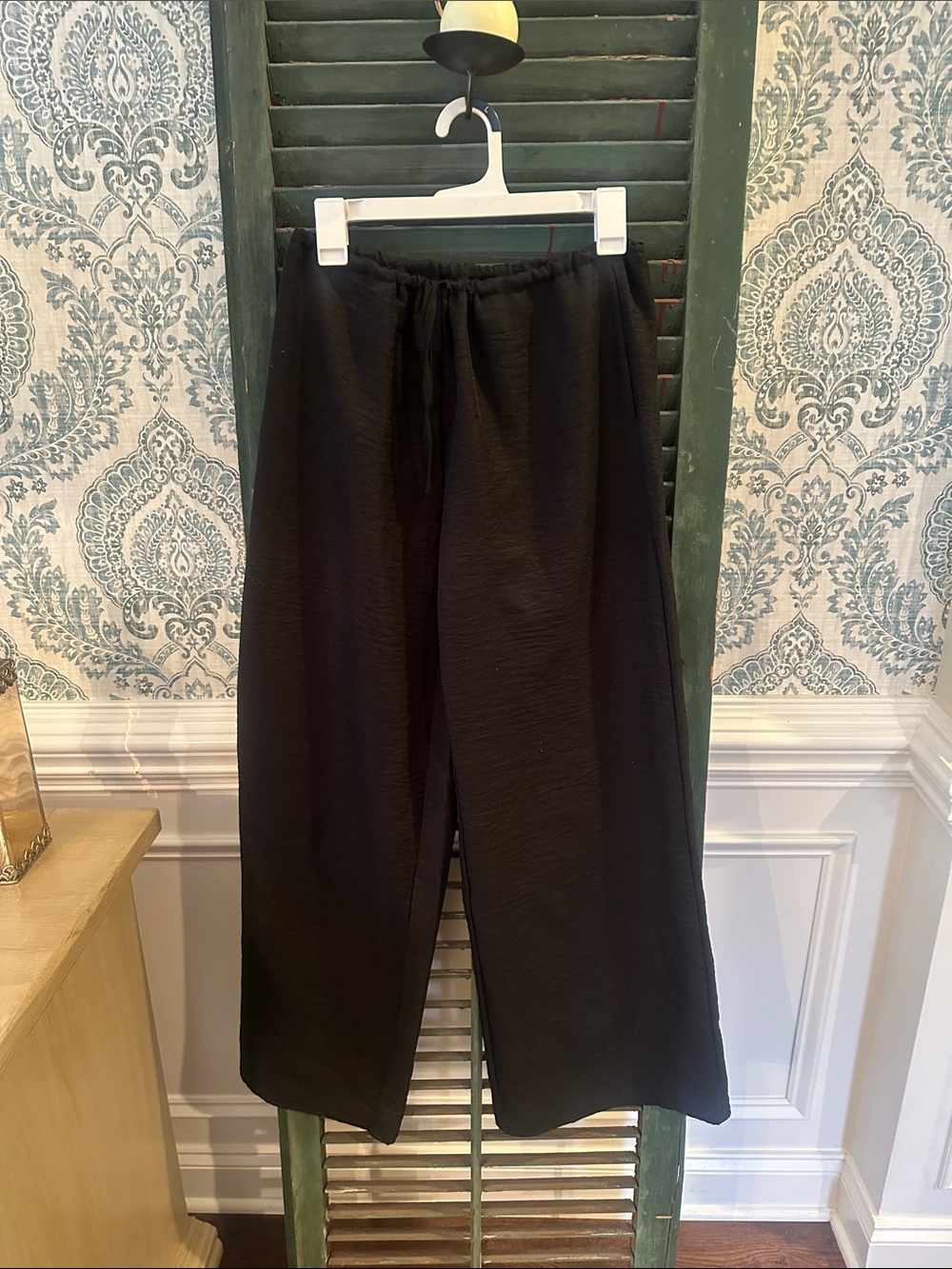 Black tie front pants